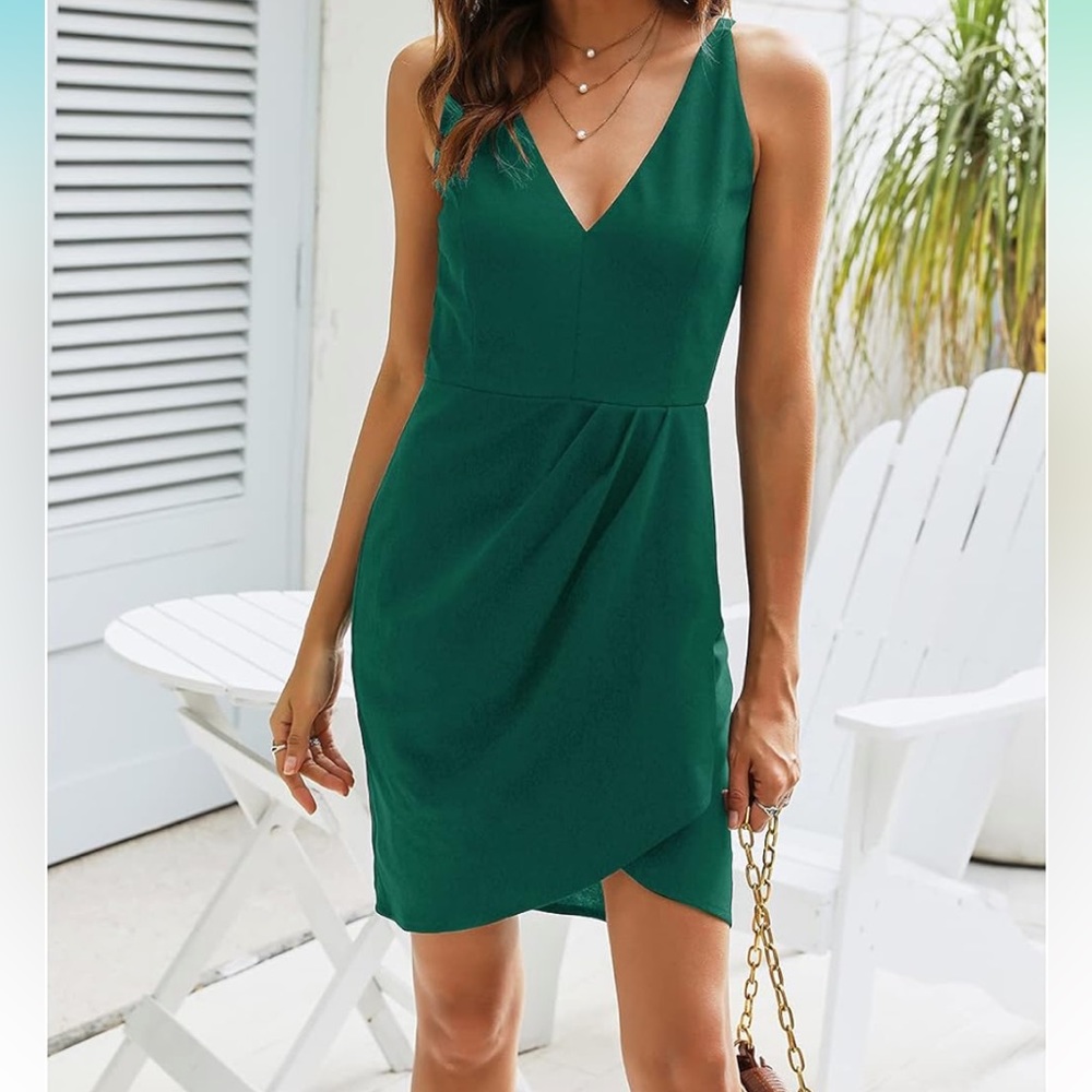 Amazon Green V-Neck Sleeveless Wrap Hem Dress